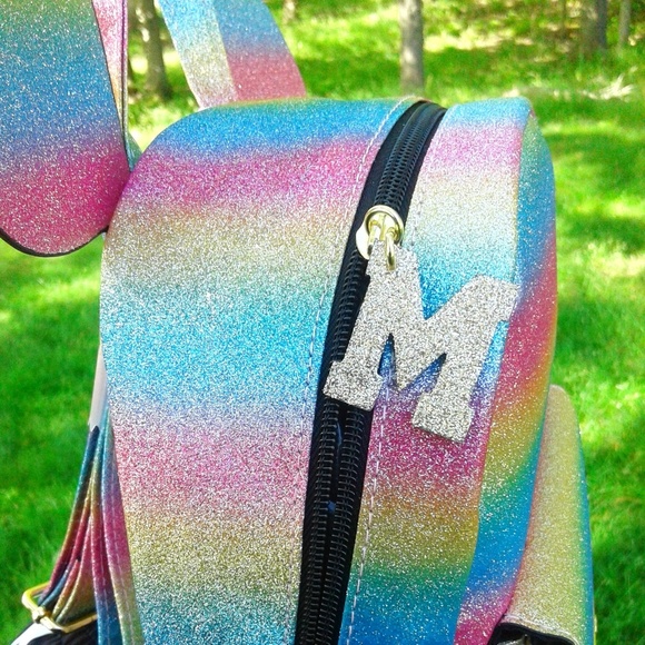 Rainbow Glitter Mickey Mouse Backbag - Picture 6 of 8